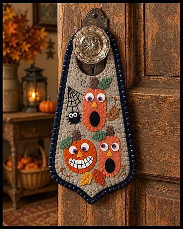  #ED319 Scaredy Jacks doorknob hanger