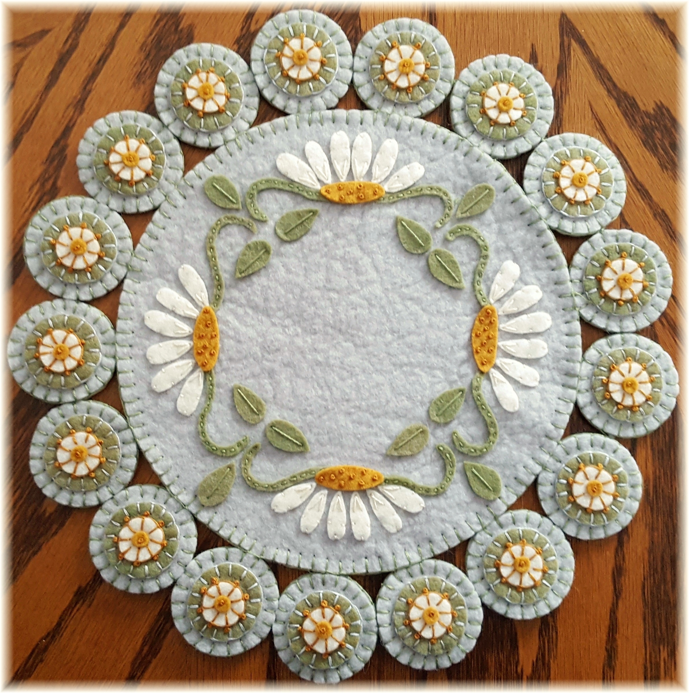 White Christmas Wool Applique Candle Mat – Cath's Pennies Design